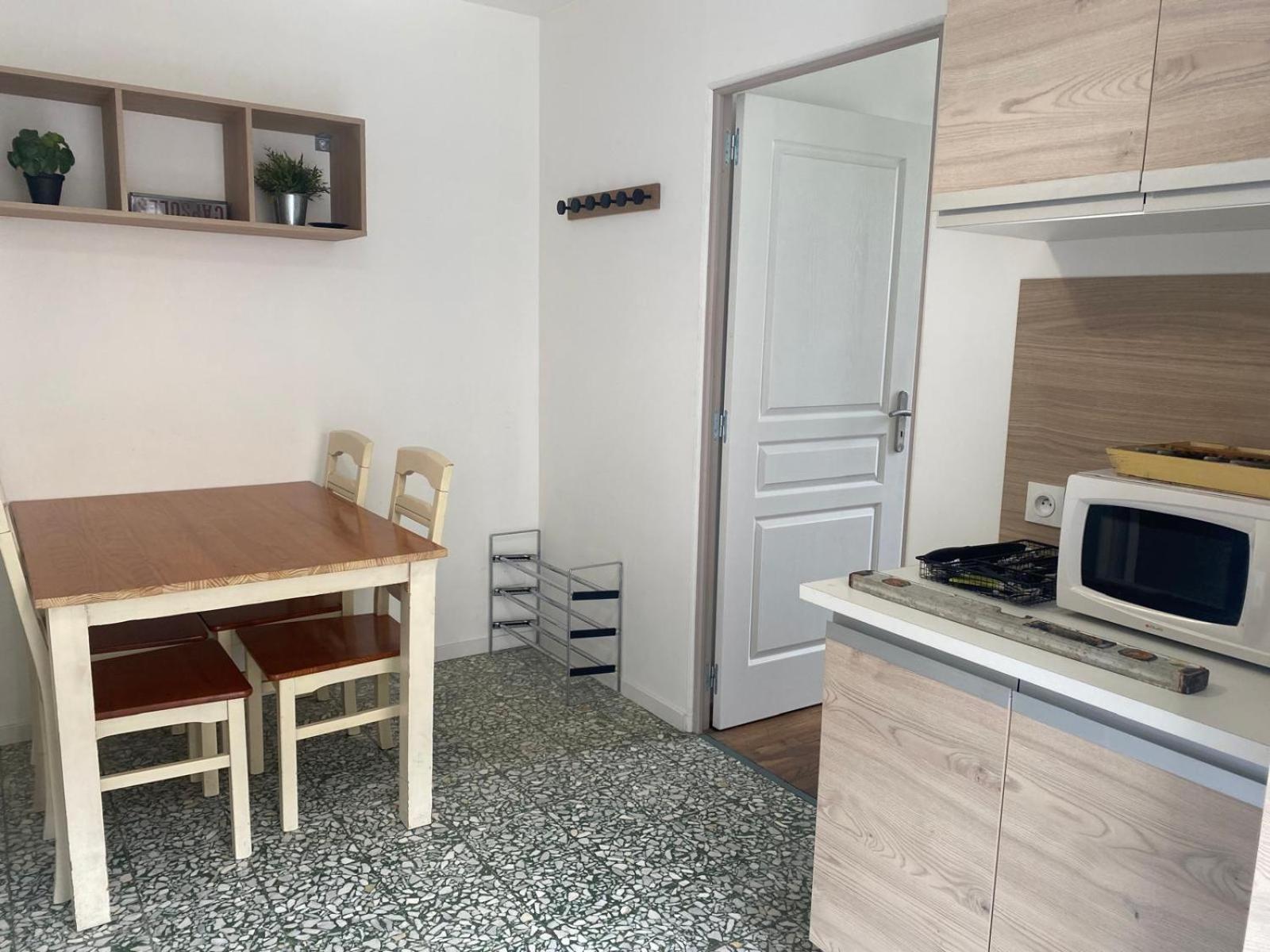 Petite Maison Dans Le Morvan Luzy Экстерьер фото